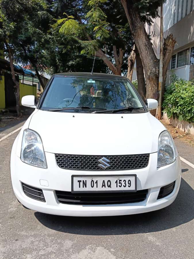 Maruti Suzuki Swift LXI