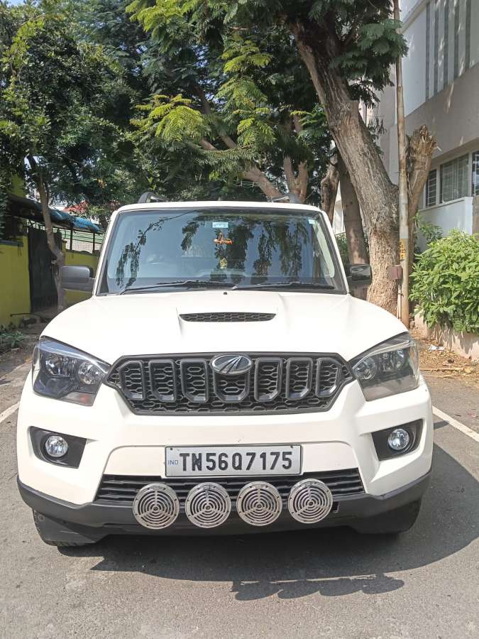 Mahindra Scorpio S5