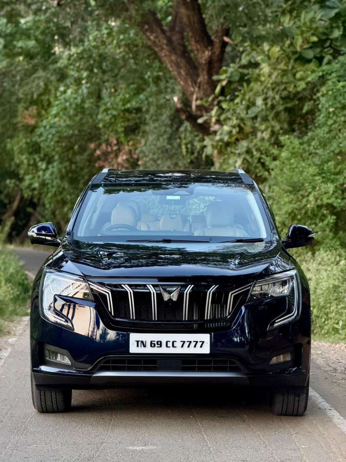 Mahindra XUV700 AX7 7Str