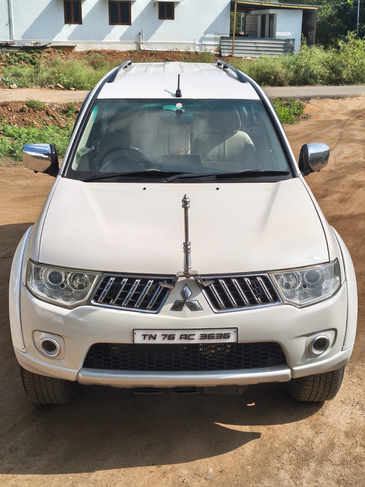 Mitsubishi Pajero Sport Select Plus 4*4 MT