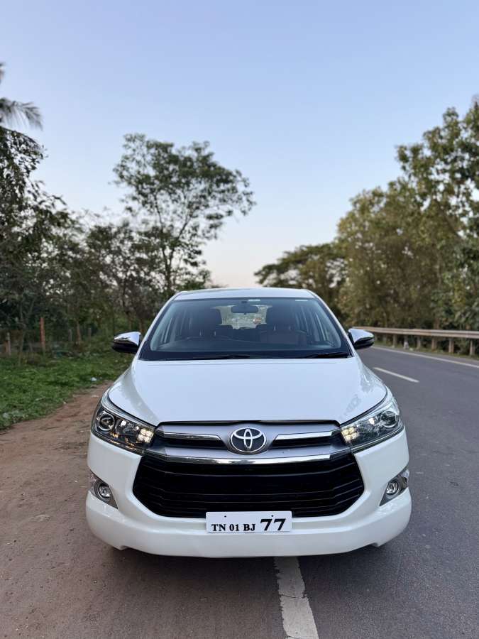 Toyota Innova Crysta 2.8 ZX AT