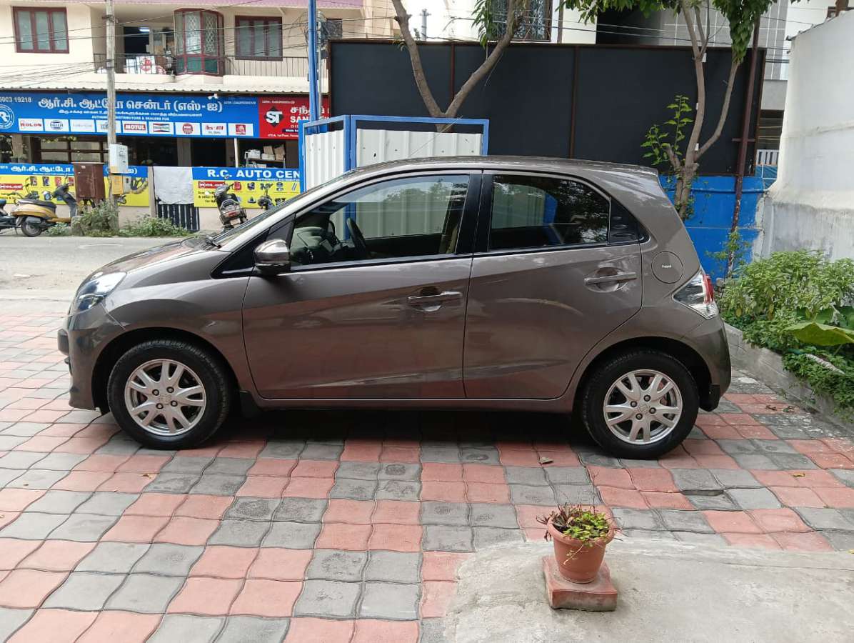 Honda Brio - Image 8