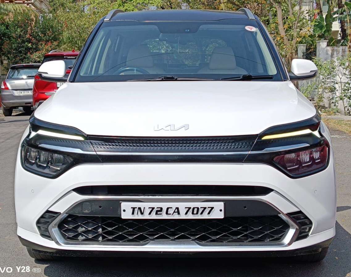 Kia carens Luxury Plus