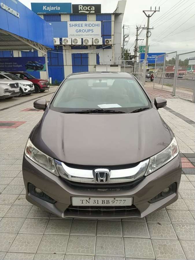 Honda City I DTEC SV