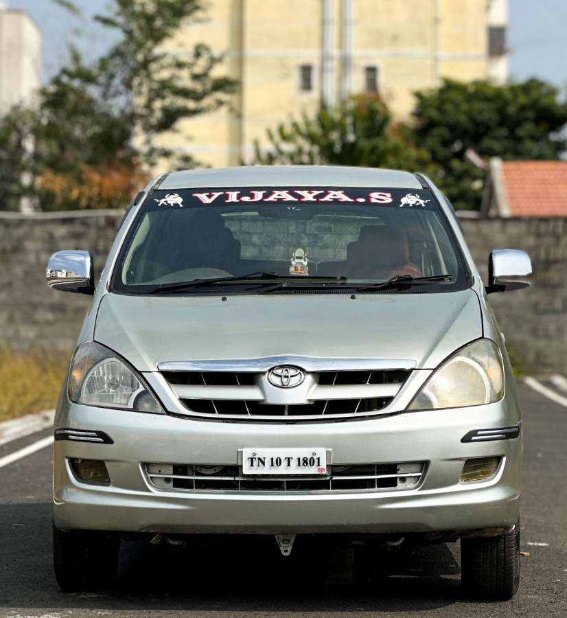 Toyota Innova 2.5 G