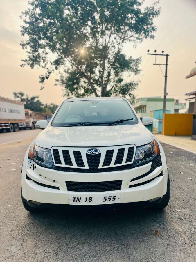 Mahindra XUV500 W8 Mahindra XUV500 W8
