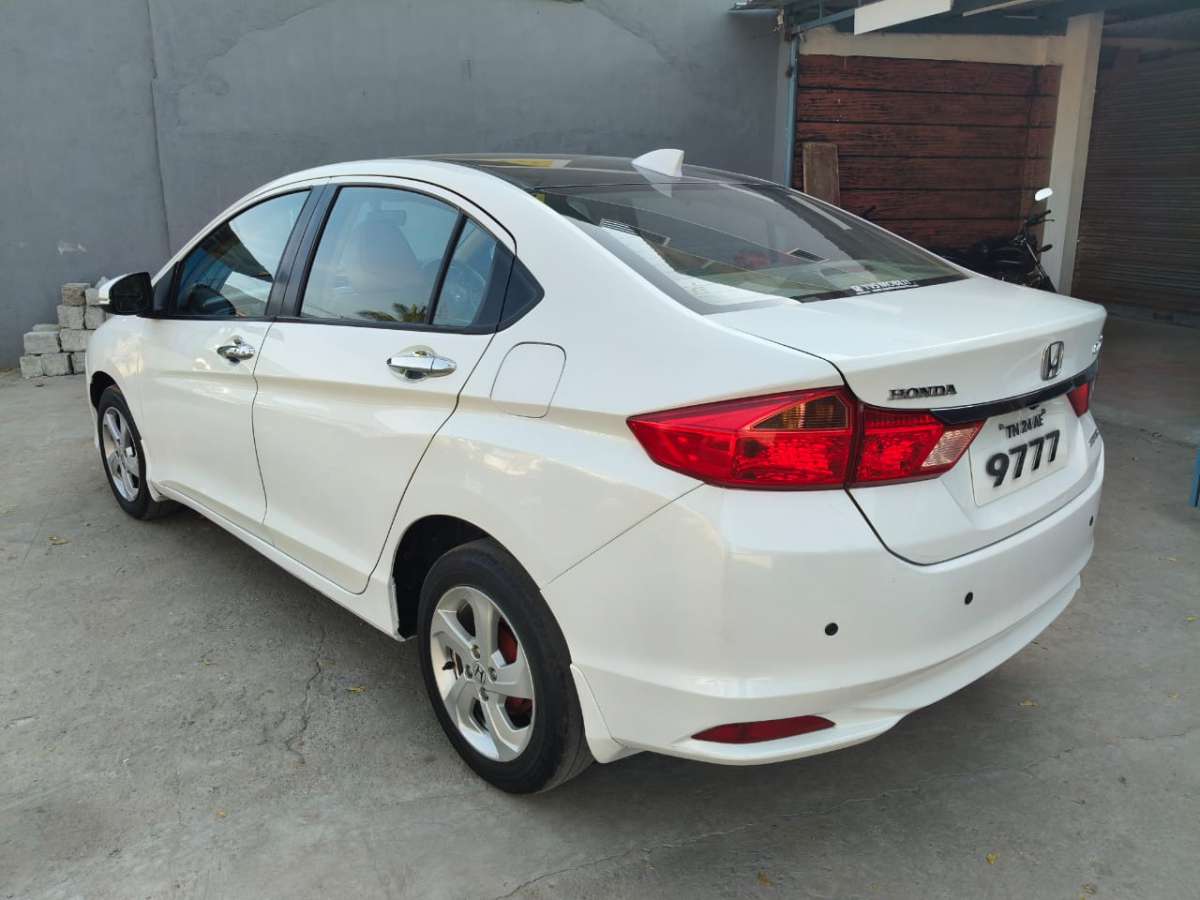 Honda City 1.5 V AT