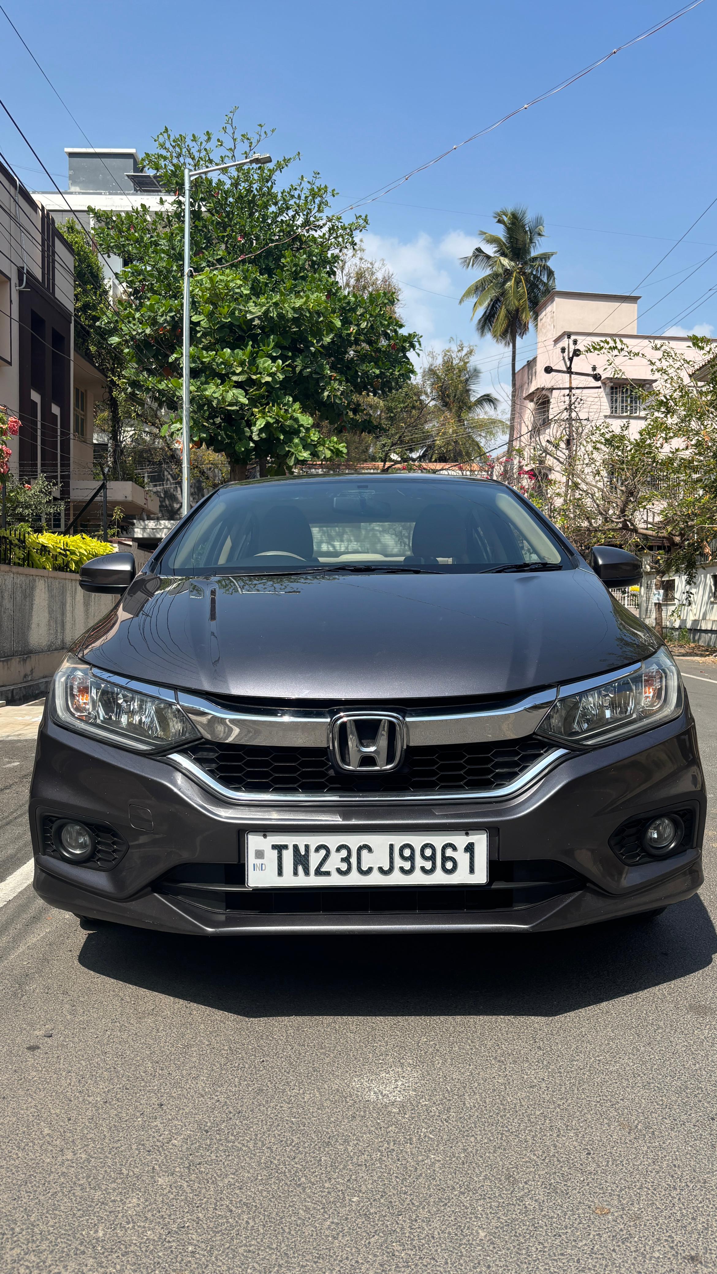 Honda City V Petrol MT