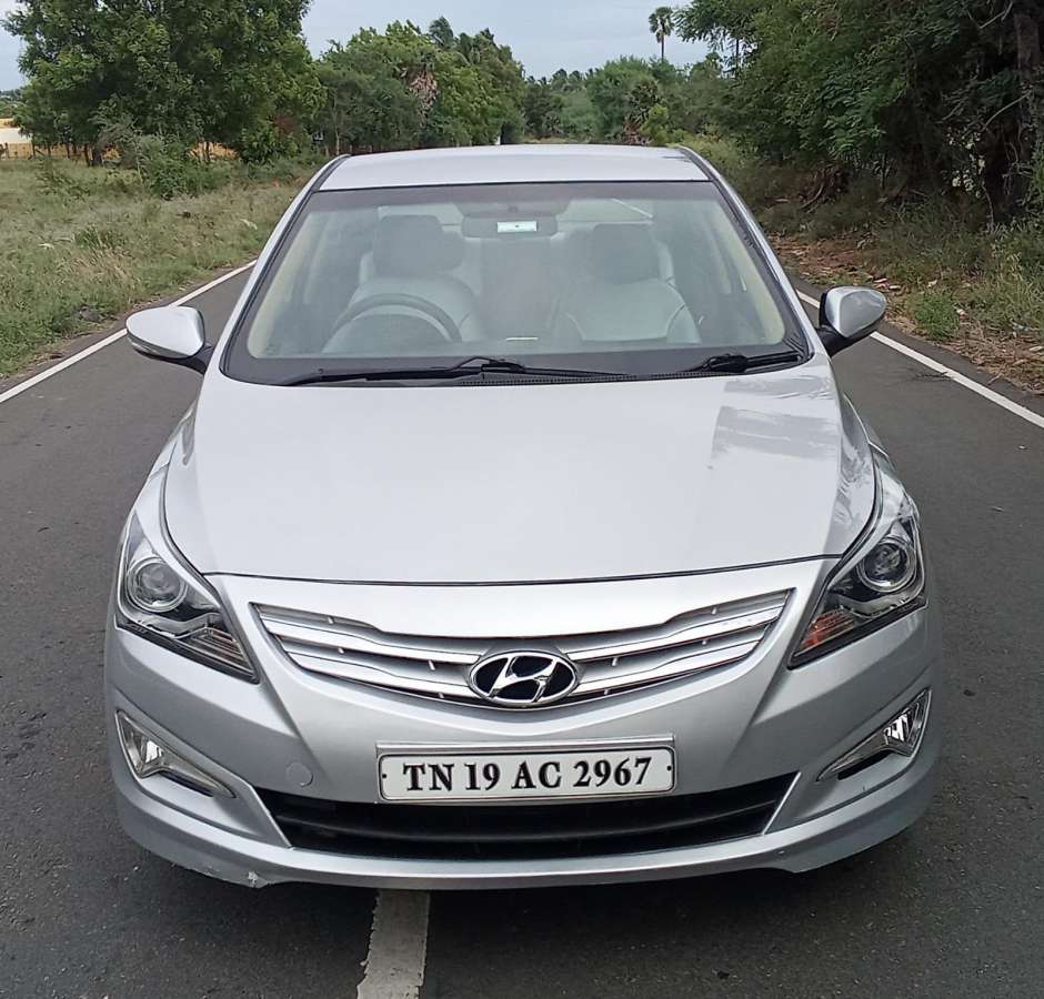 Hyundai Verna 1.6 CRDi SX