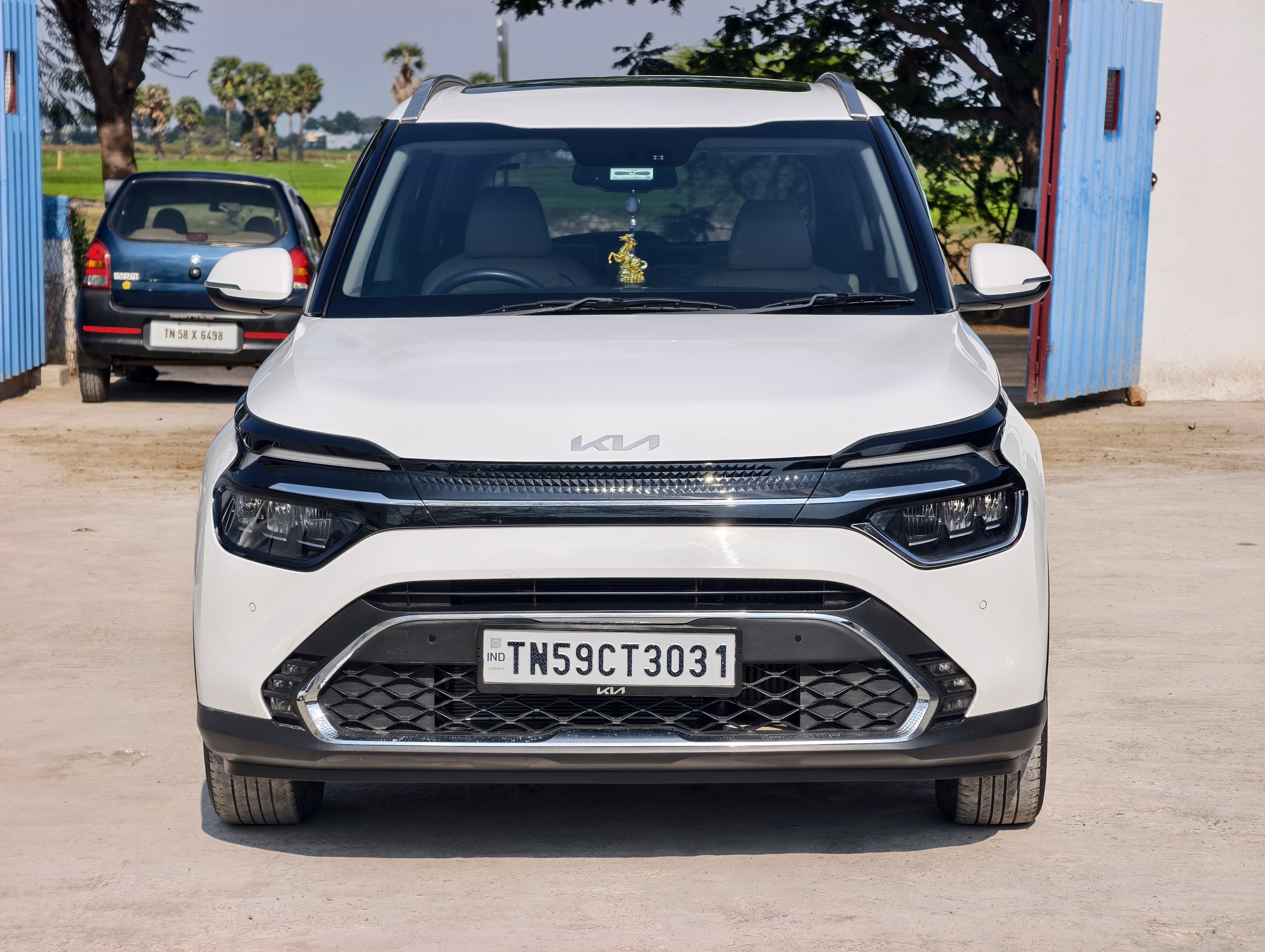 Kia carens Luxury Plus