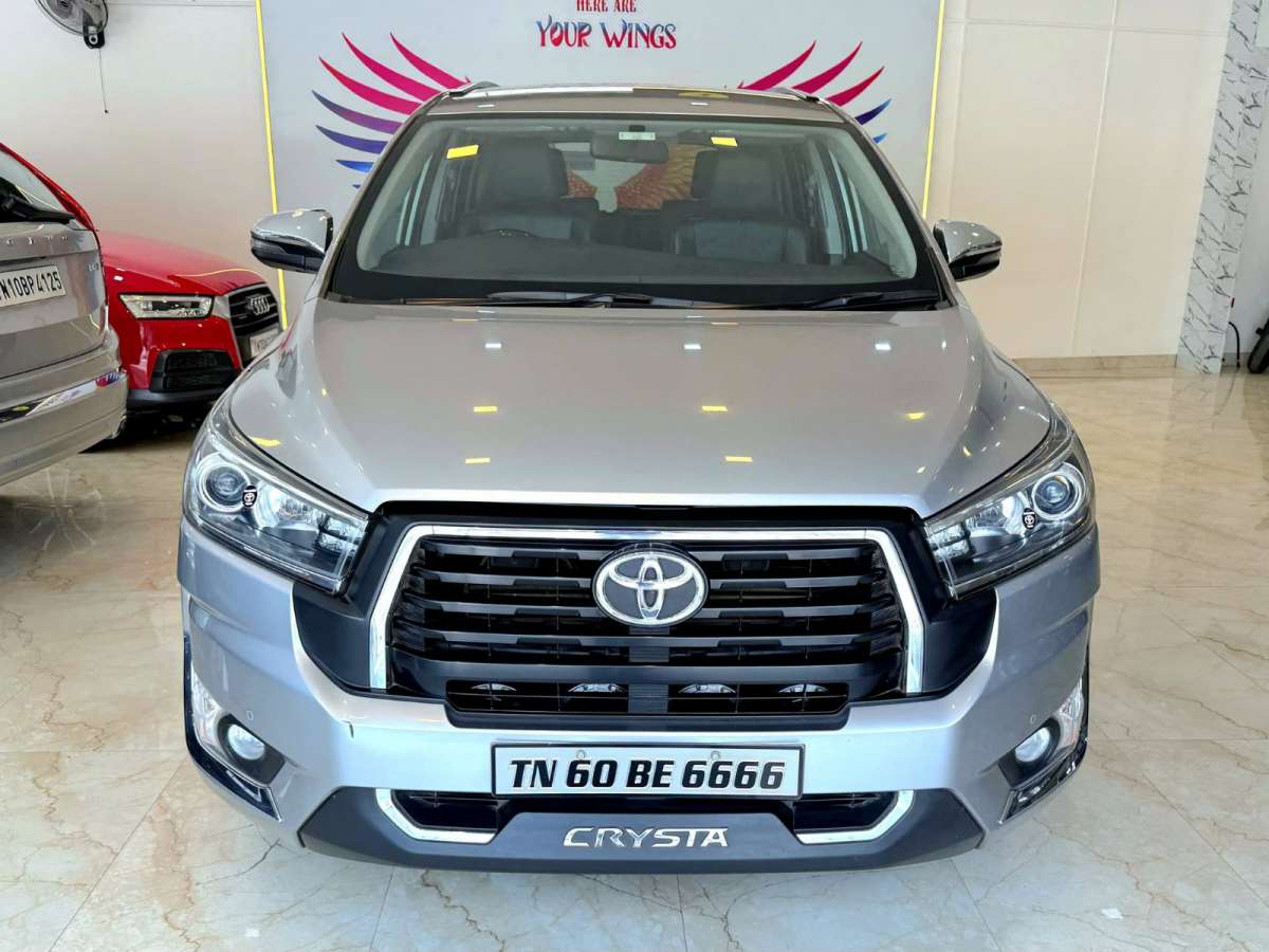 Toyota Innova Crysta 2.4 Z