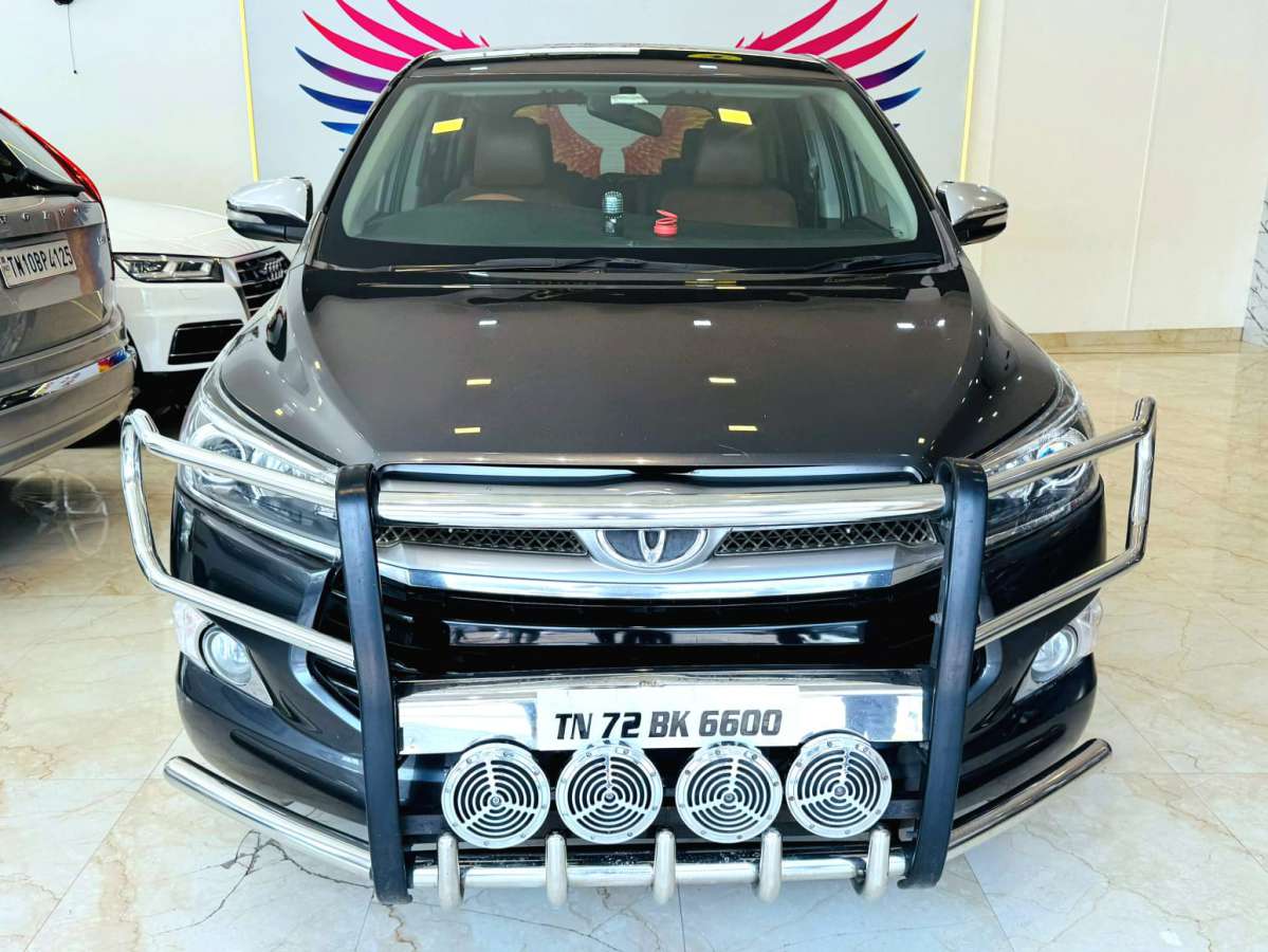 Toyota Innova Crysta 2.8 Z