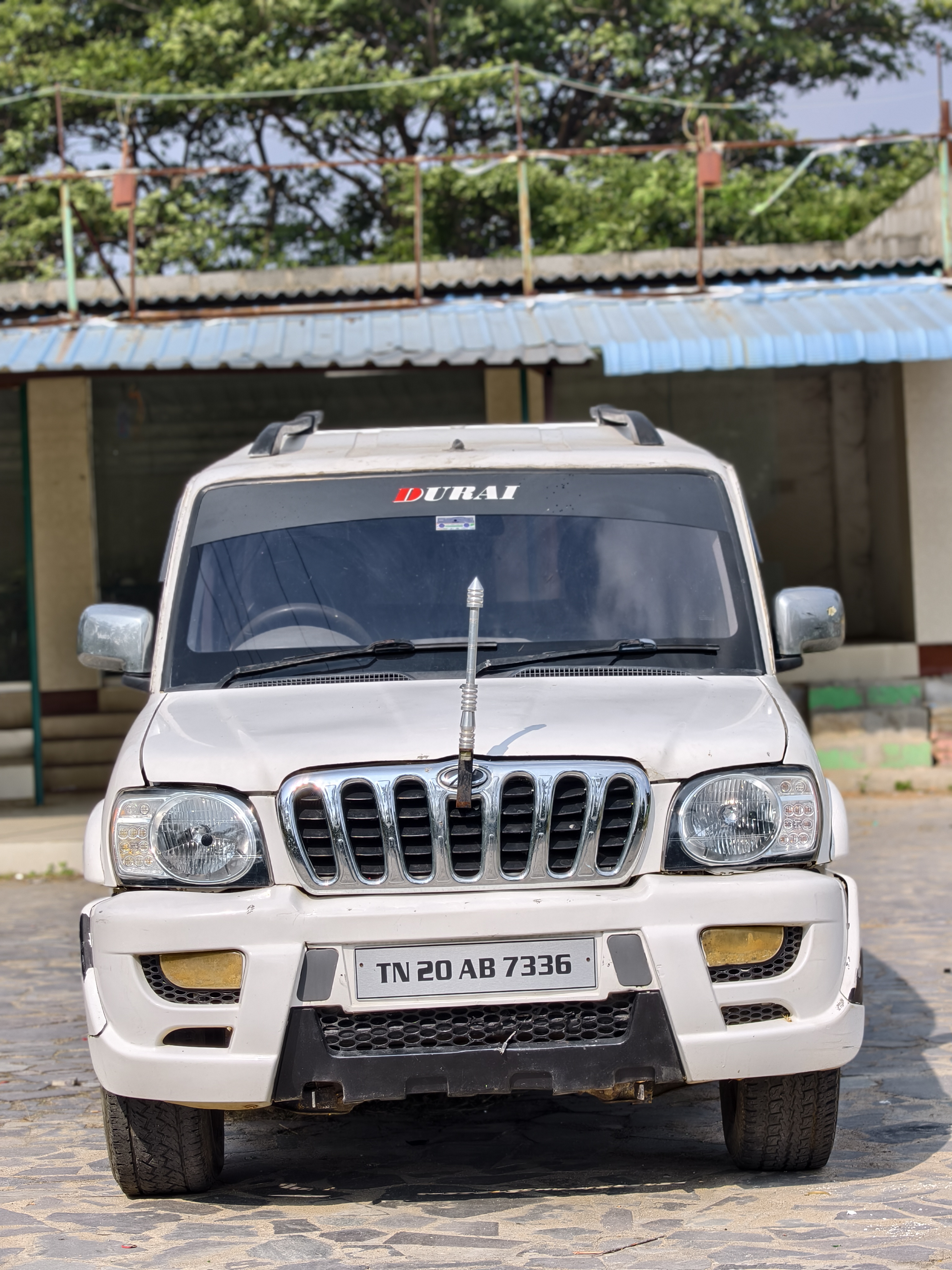 Mahindra Scorpio SLX