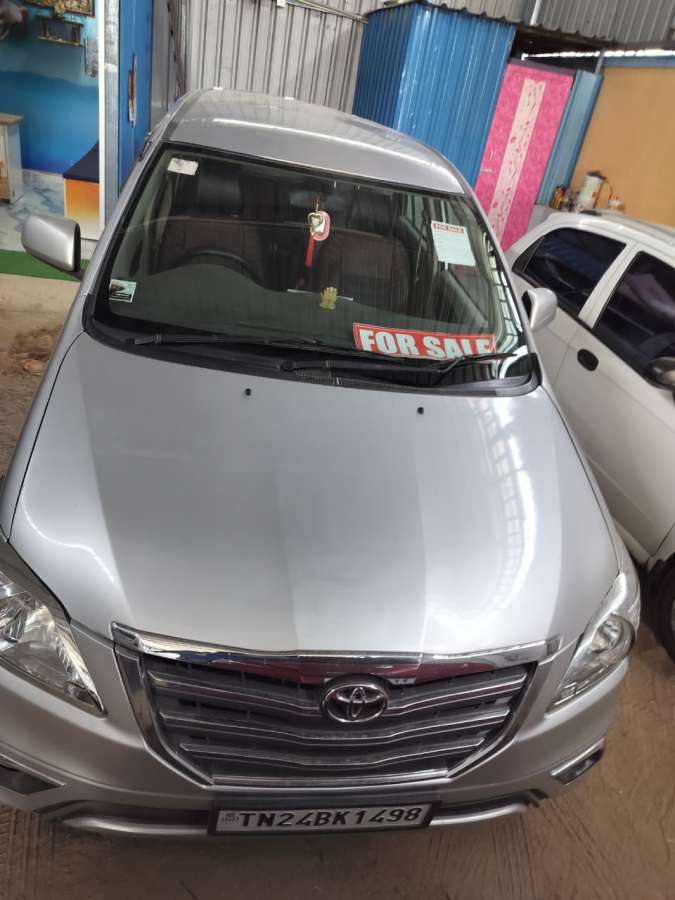 Toyota Innova 2.5 V 7 STR