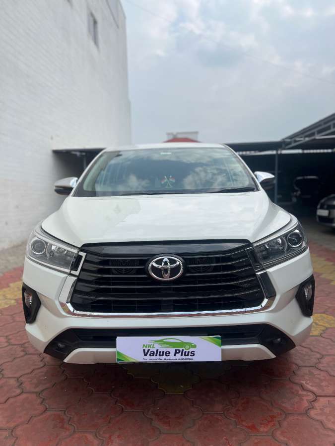 Toyota Innova Crysta 2.4 Z