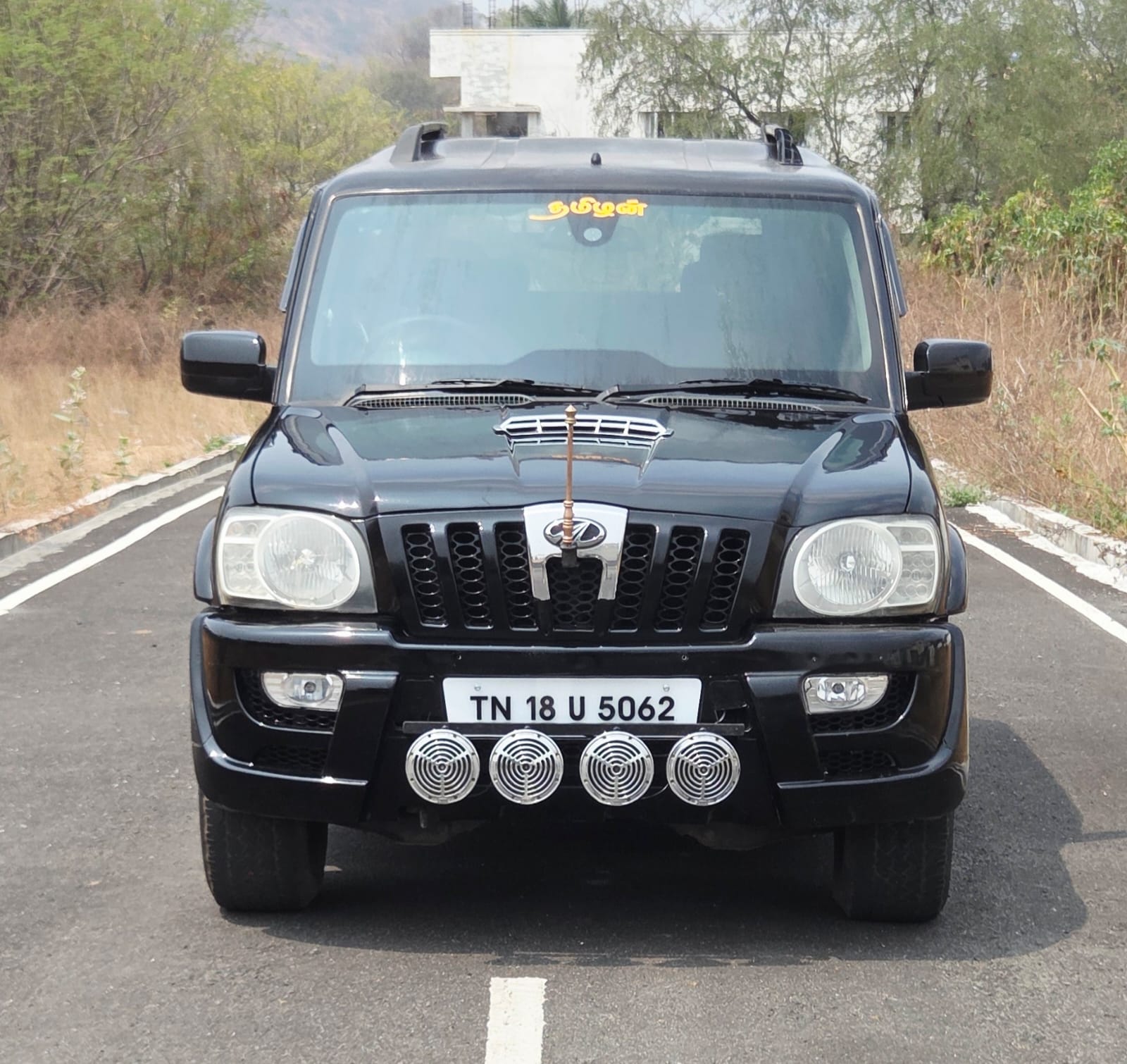 Mahindra Scorpio VLX