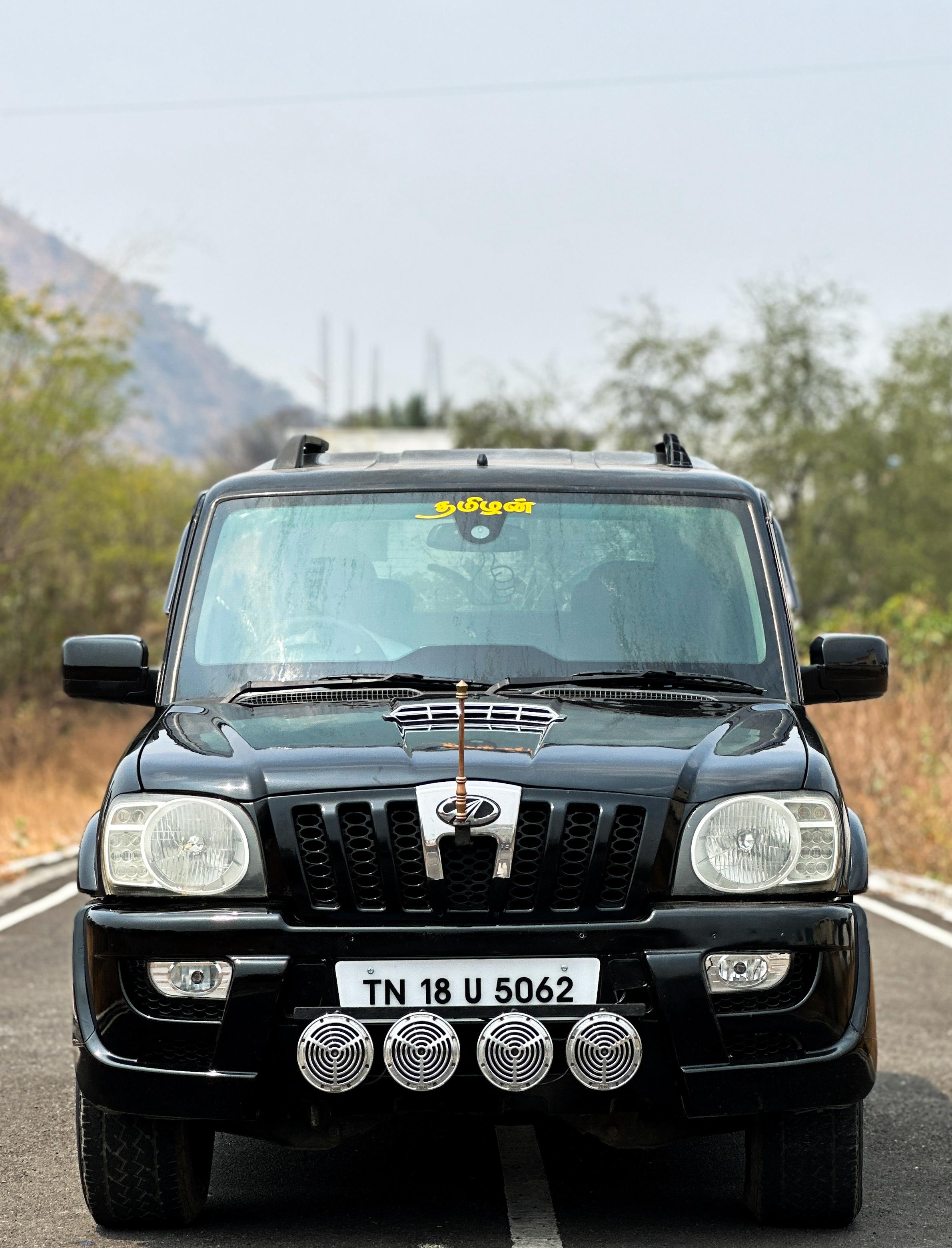 Mahindra Scorpio VLX