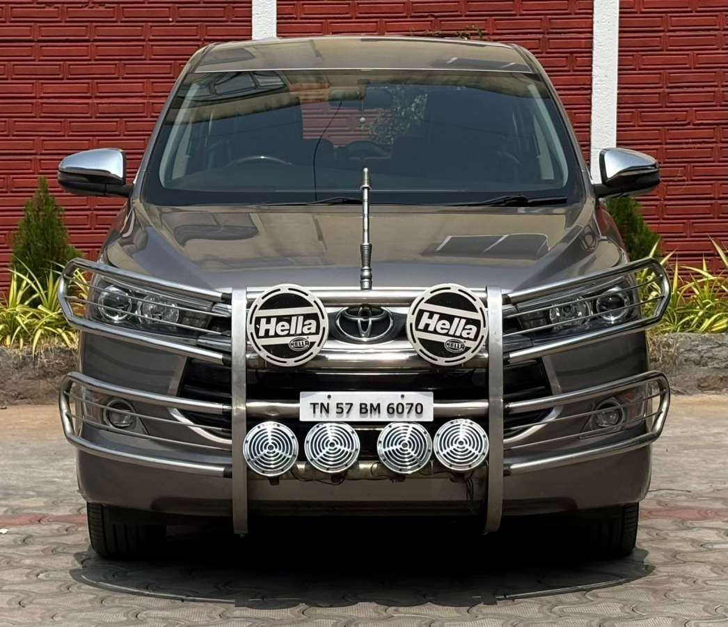 Toyota Innova Crysta 2.4 Z