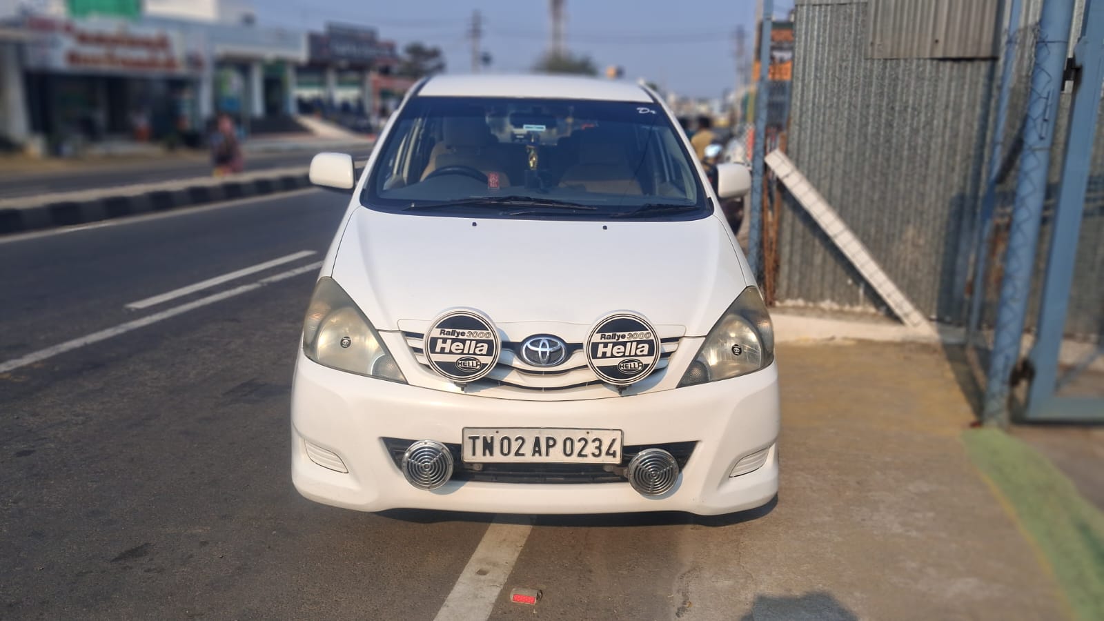 Toyota Innova 2.5 G4 8  STR