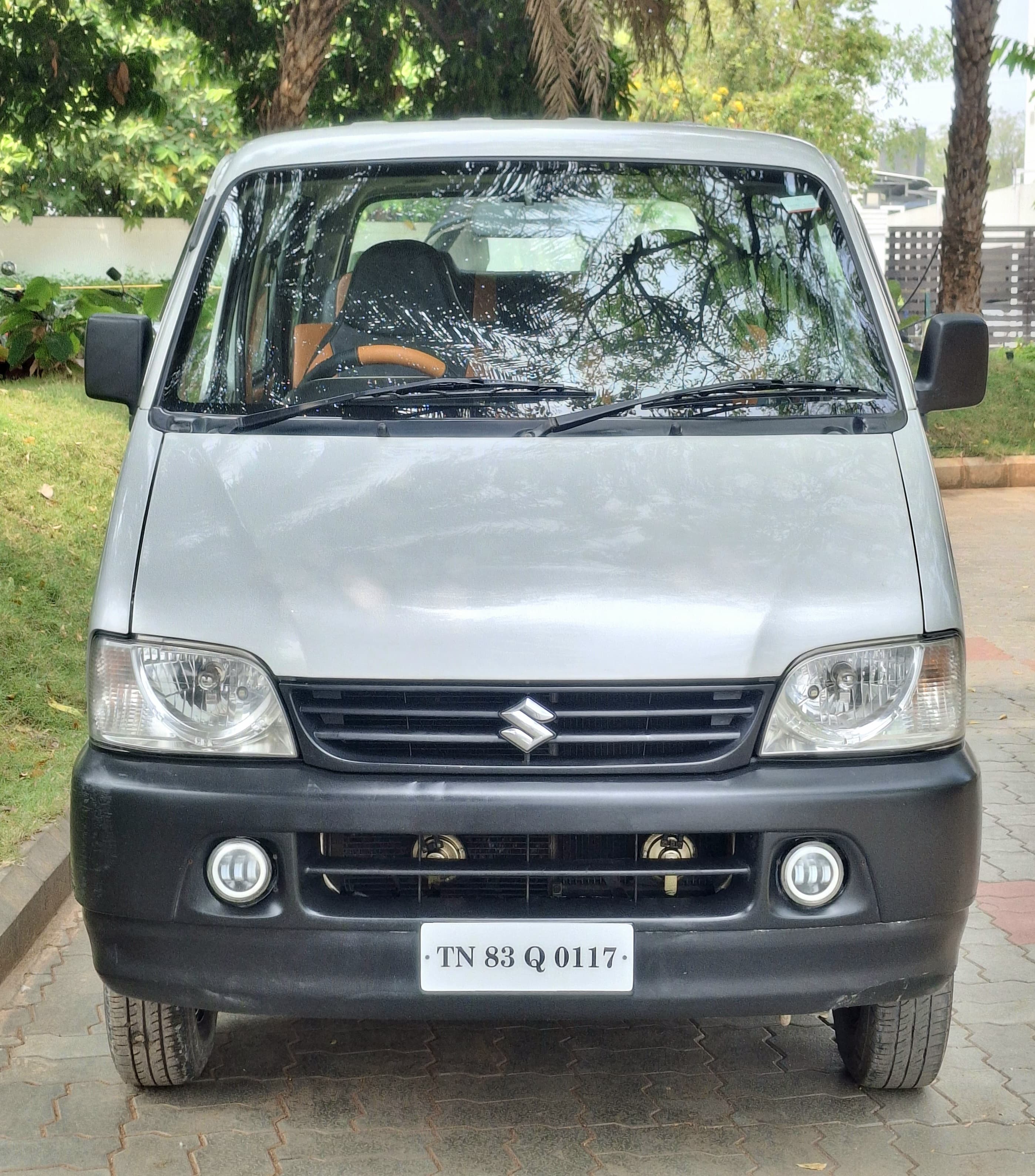 Maruti Suzuki Eeco 5 STR Ac