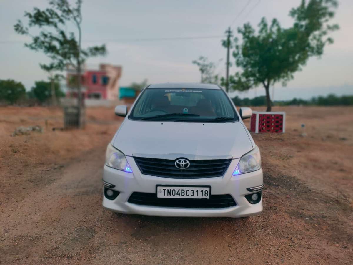 Toyota Innova 2.5 G4 7 STR