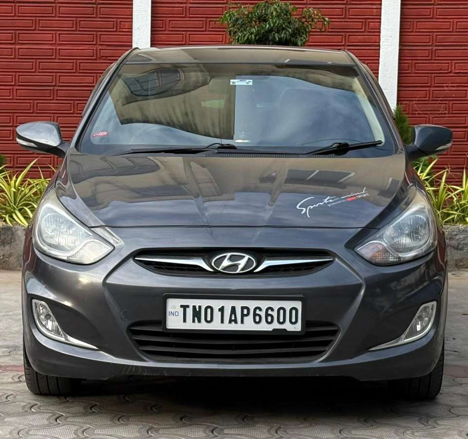 Hyundai Verna SX CRDi AT