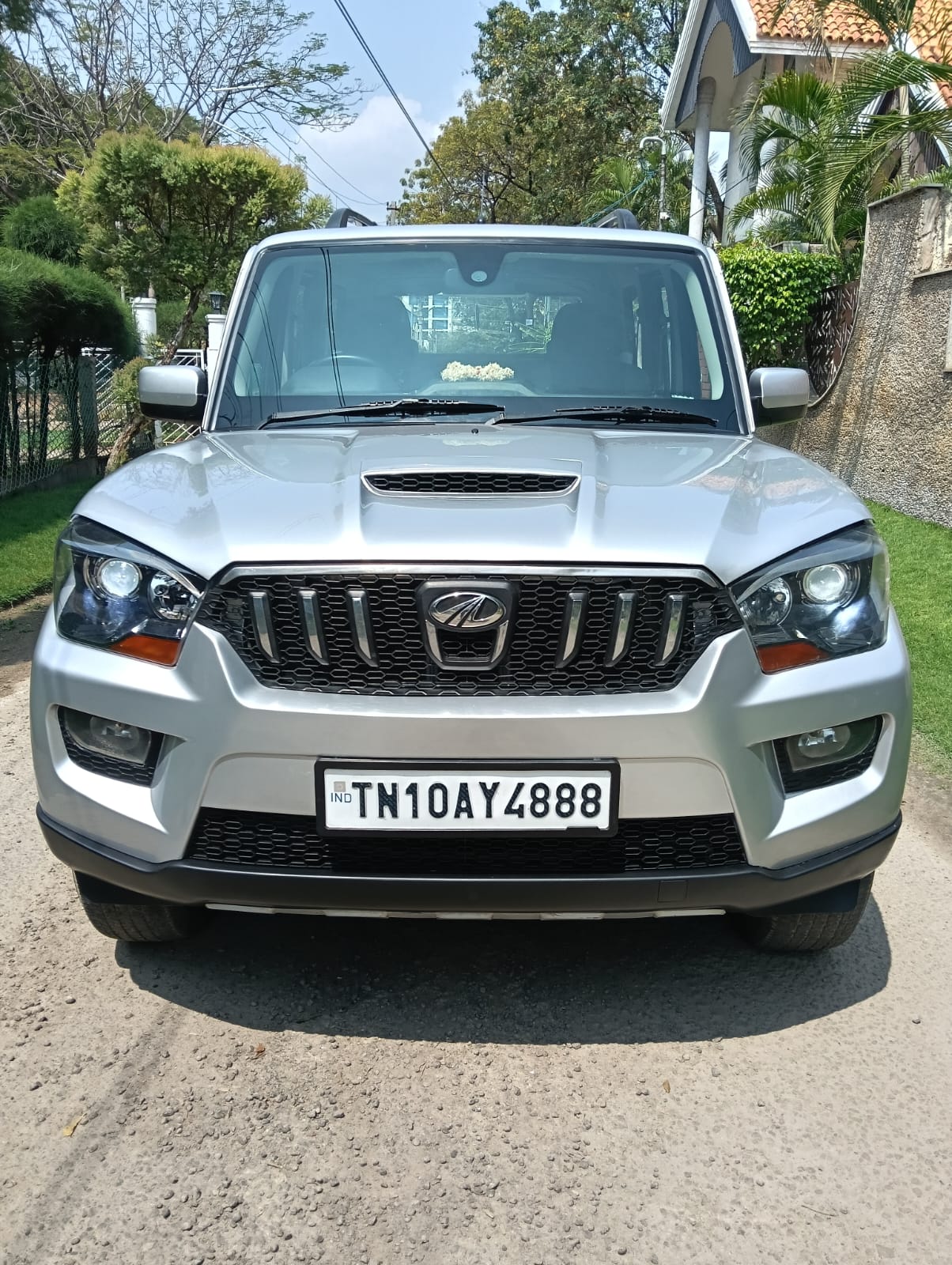 Mahindra Scorpio VLX