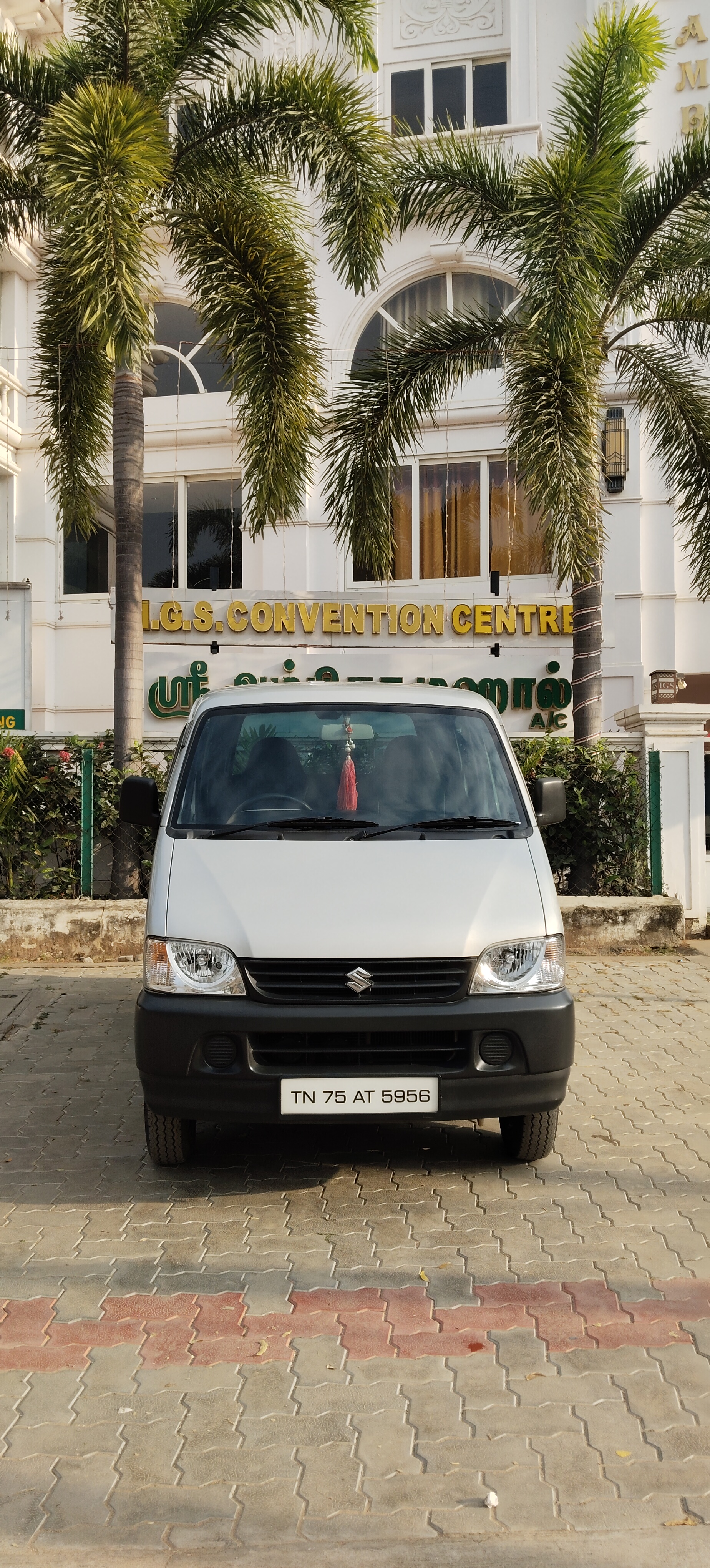 Maruti Suzuki Eeco 5 STR Ac