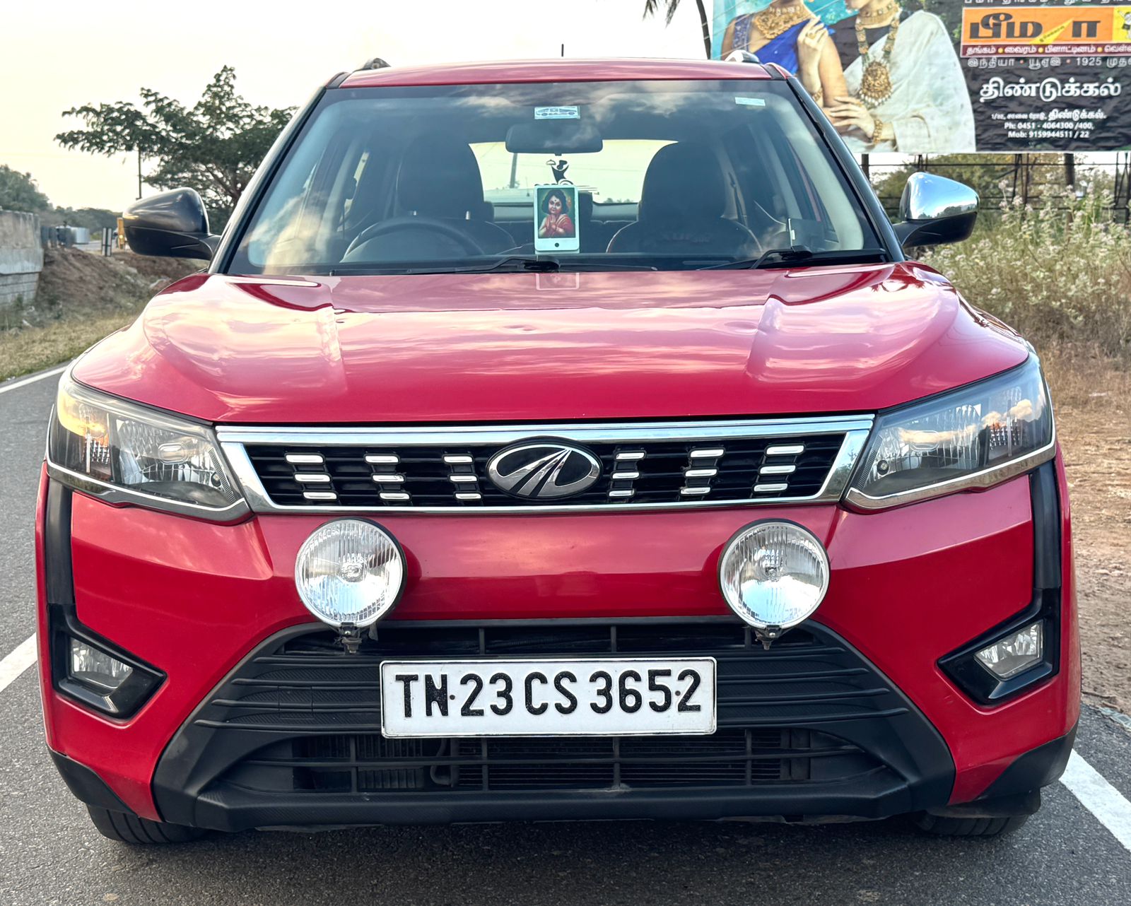Mahindra XUV 300
