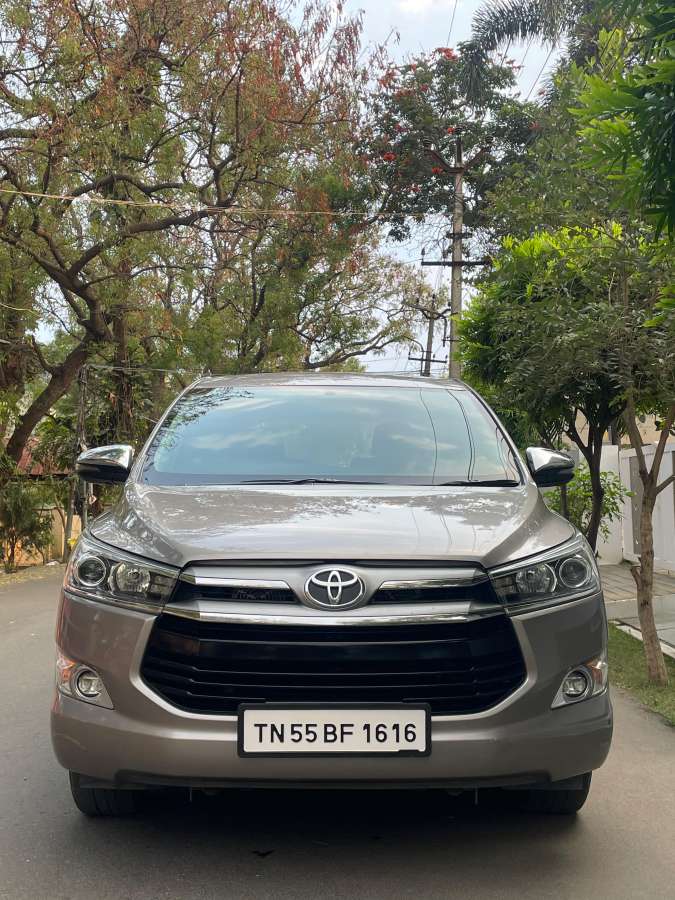 Toyota Innova Crysta 2.8 Z