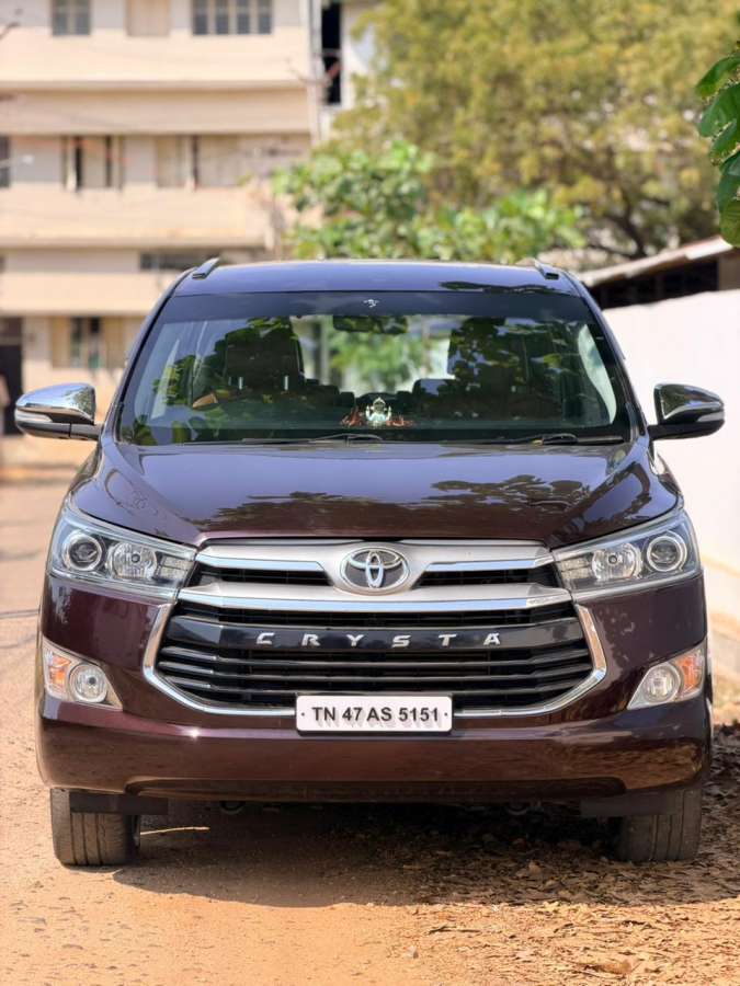 Toyota Innova Crysta 2.8 Z