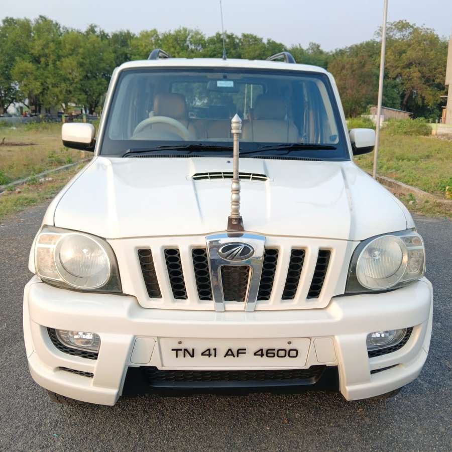 Mahindra Scorpio SLE