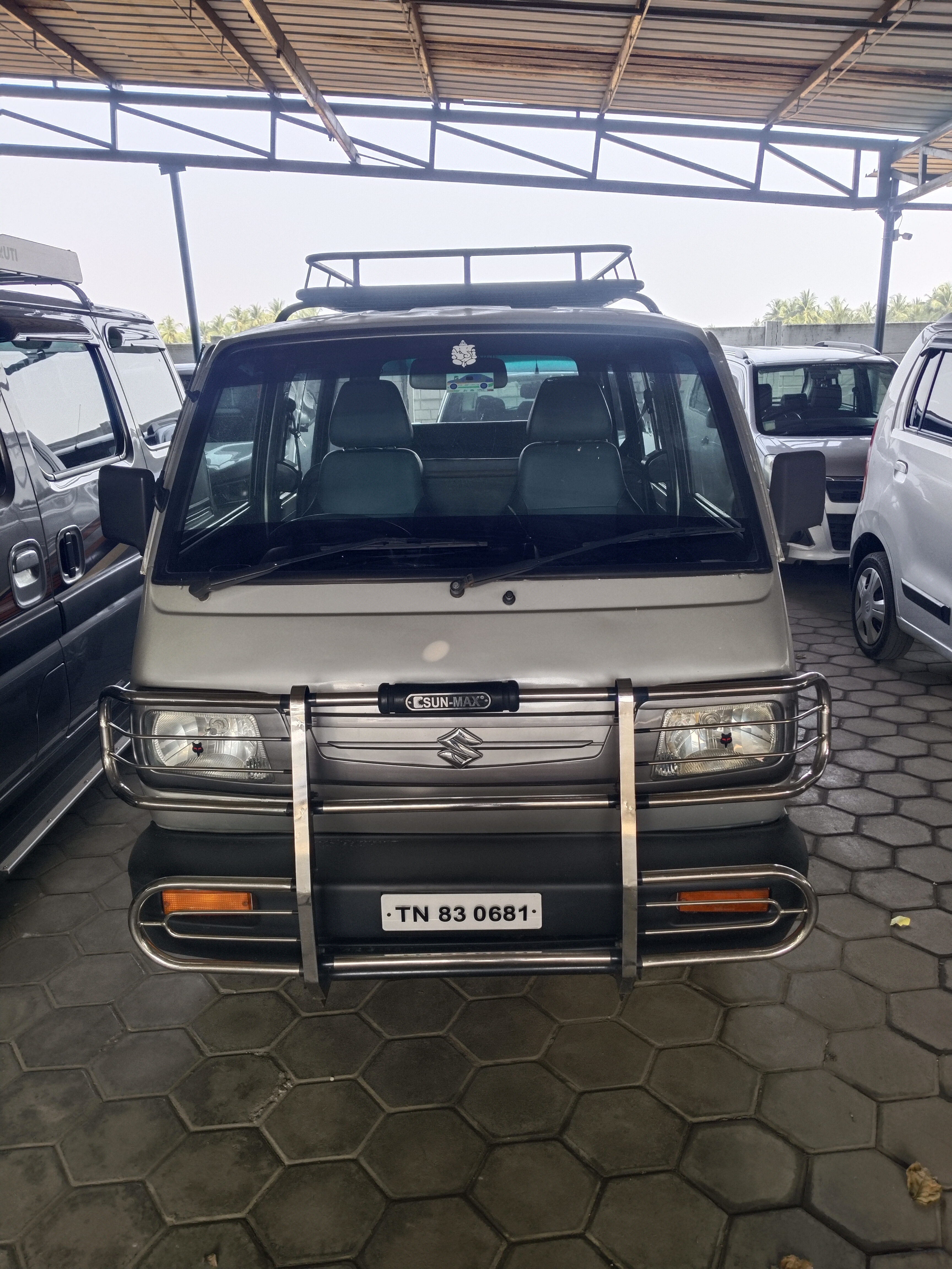 Maruti Suzuki Omni 5 seater
