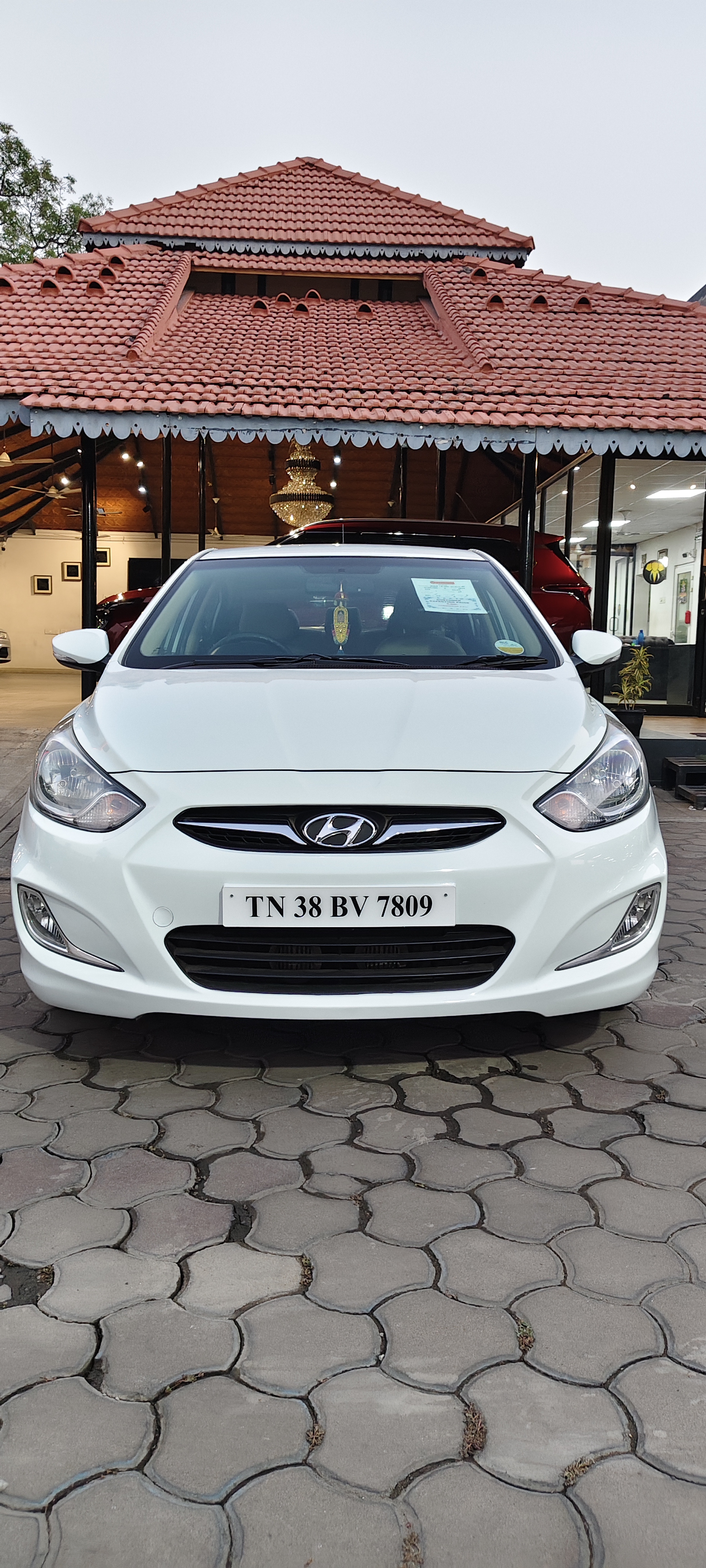 Hyundai Fluidic Verna