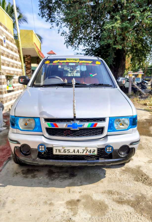 Chevrolet Tavera Neo 3 LS 9 STR