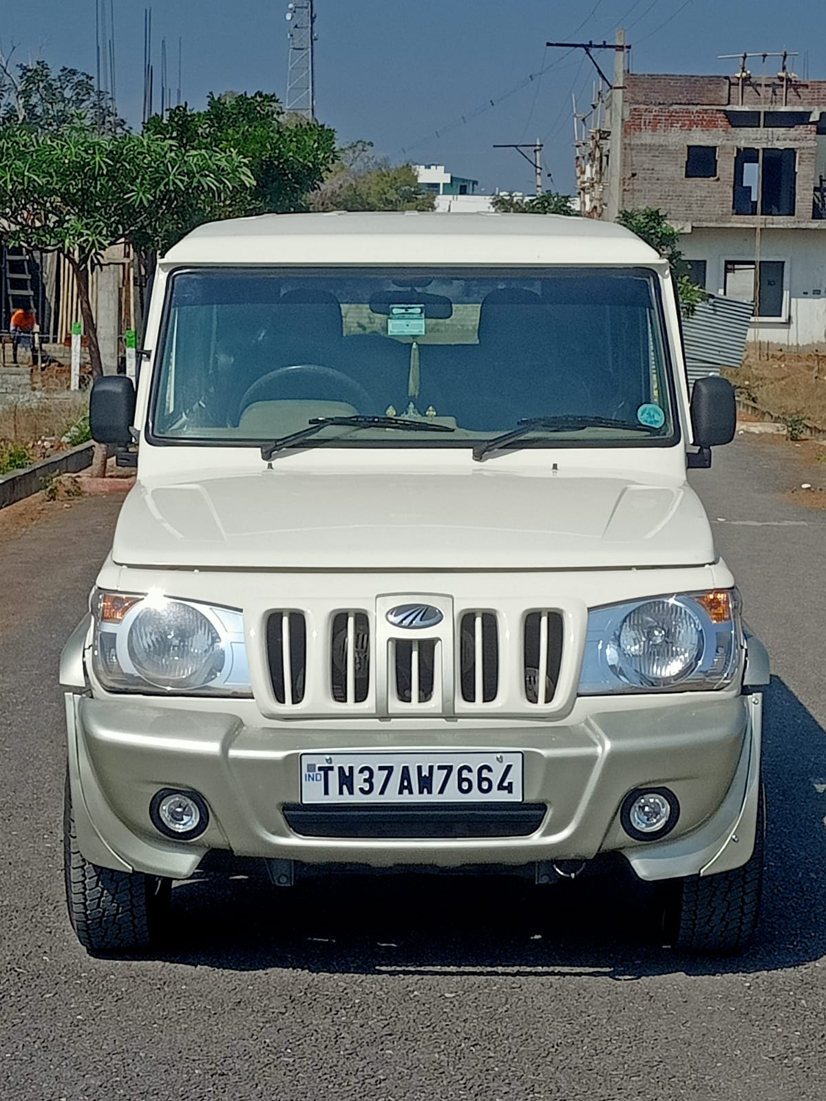 Mahindra Bolero SLX