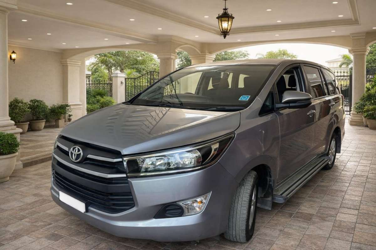 Toyota Innova Crysta 2.4 G MT 8S BSIV