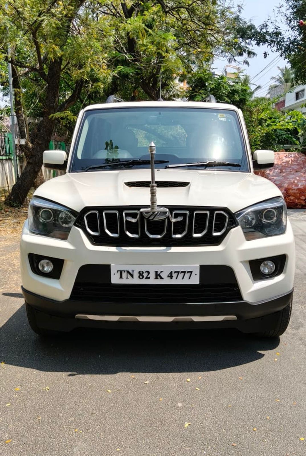 Mahindra Scorpio S6