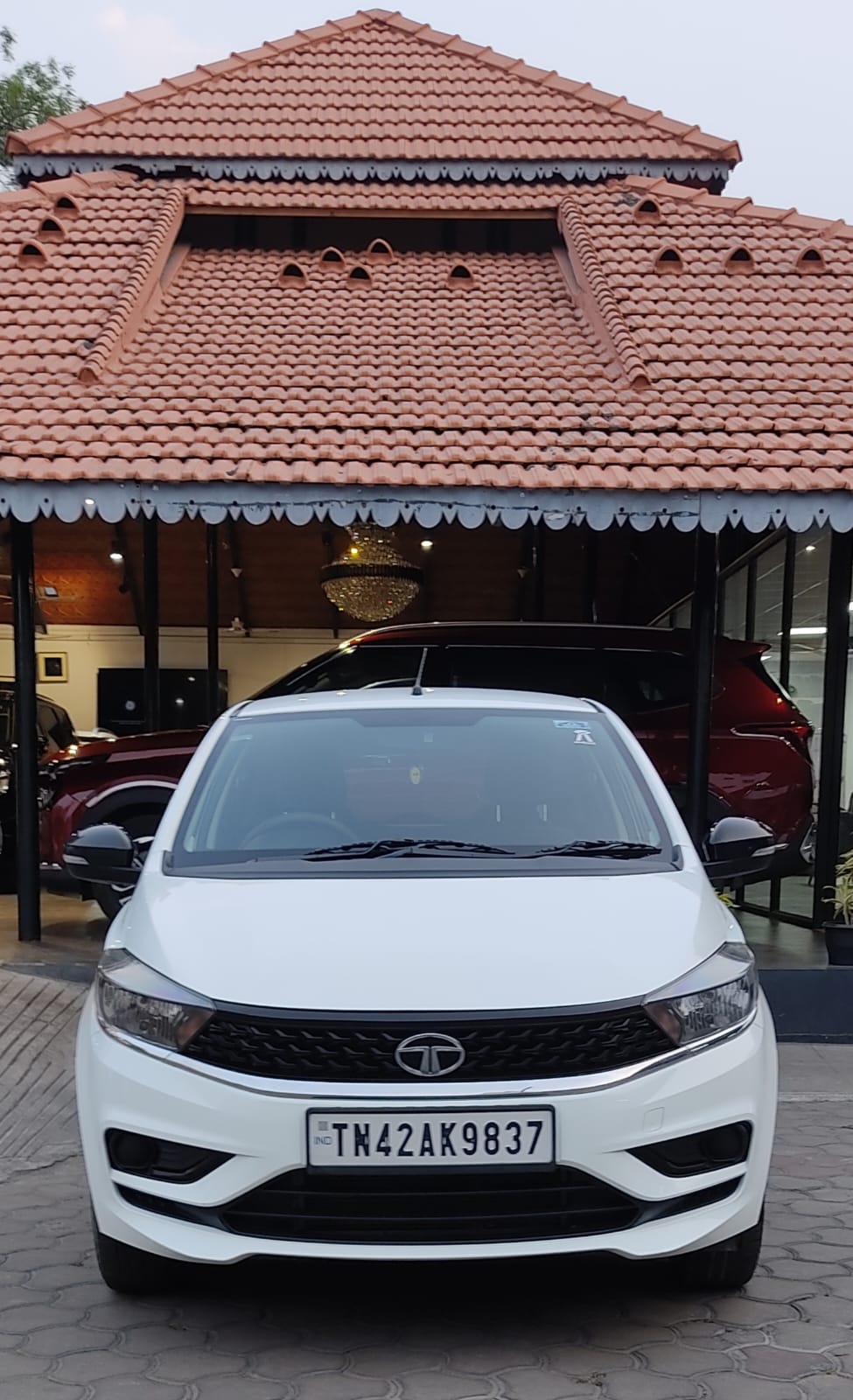 Tata Tiago 1.2 XT Option Revotron