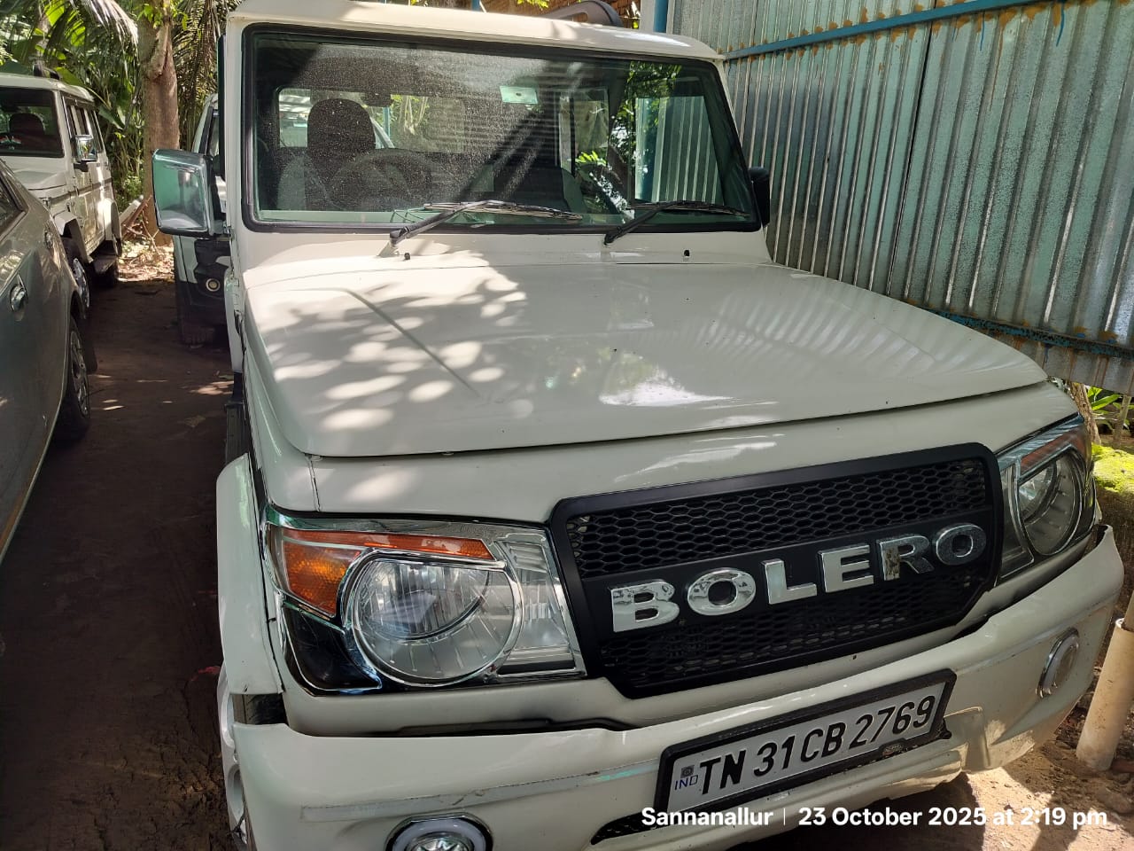 Mahindra Bolero LX