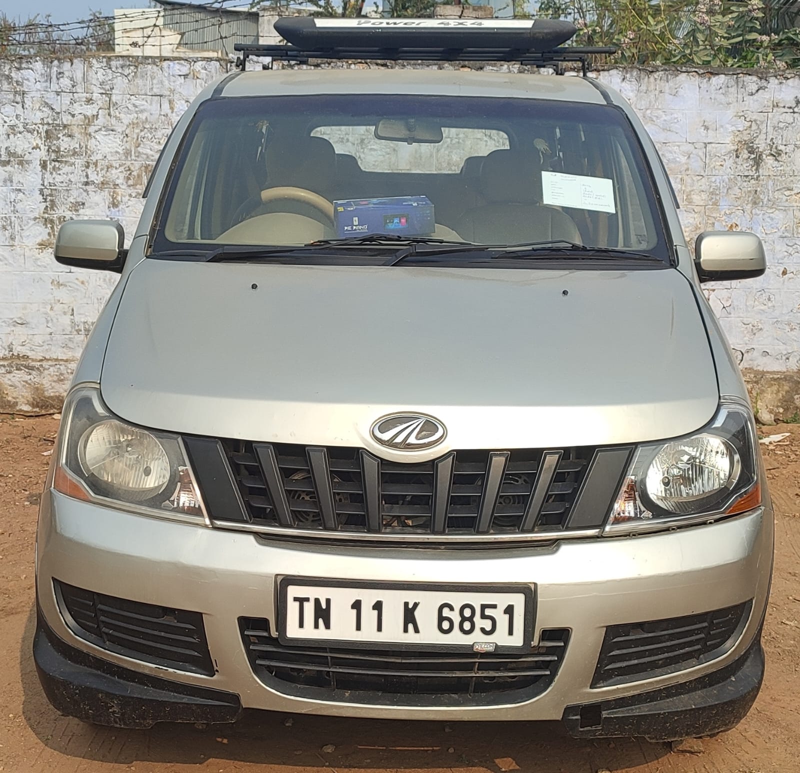 Mahindra Xylo D2