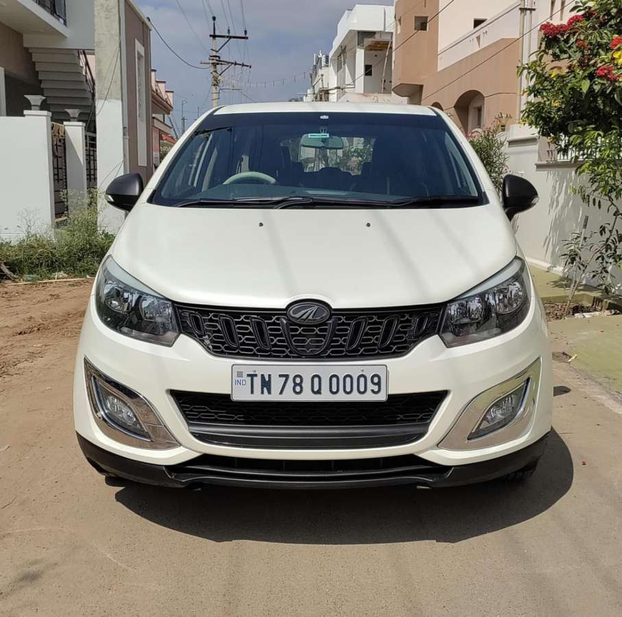 Mahindra Marazzo M2 8Str