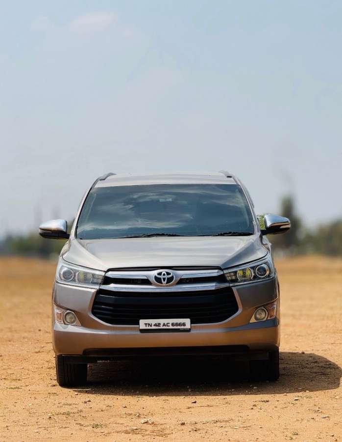 Toyota Innova Crysta 2.8 Z