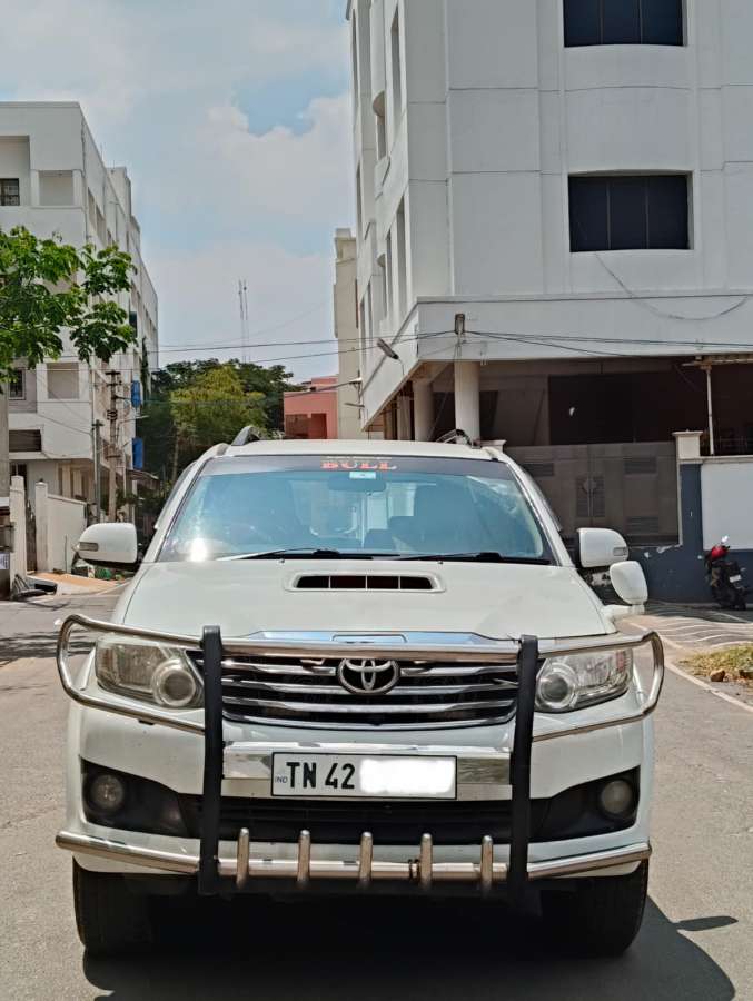 Toyota Fortuner 3.0 4X4 MT