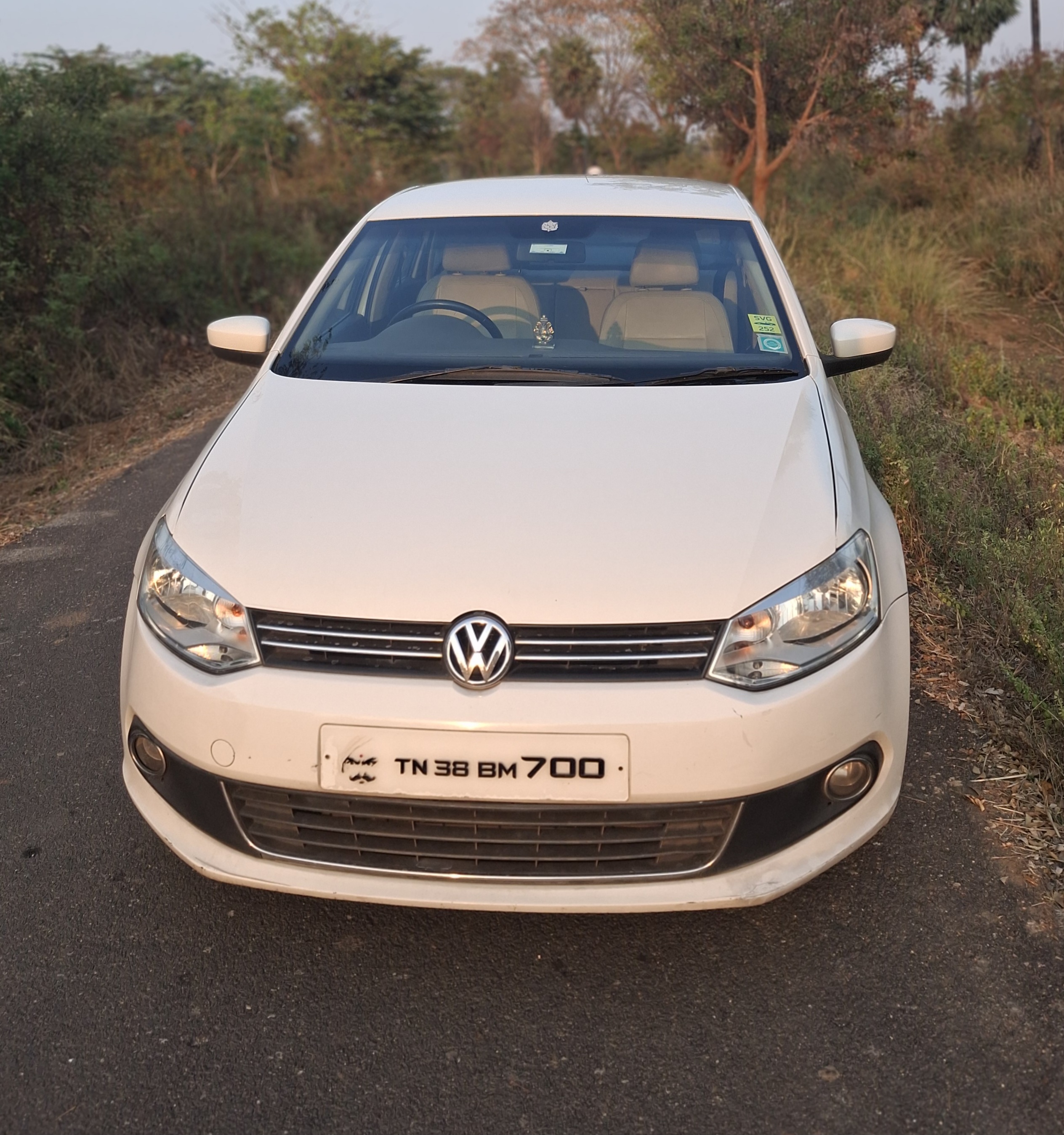 Volkswagen Vento 1.6 Highline