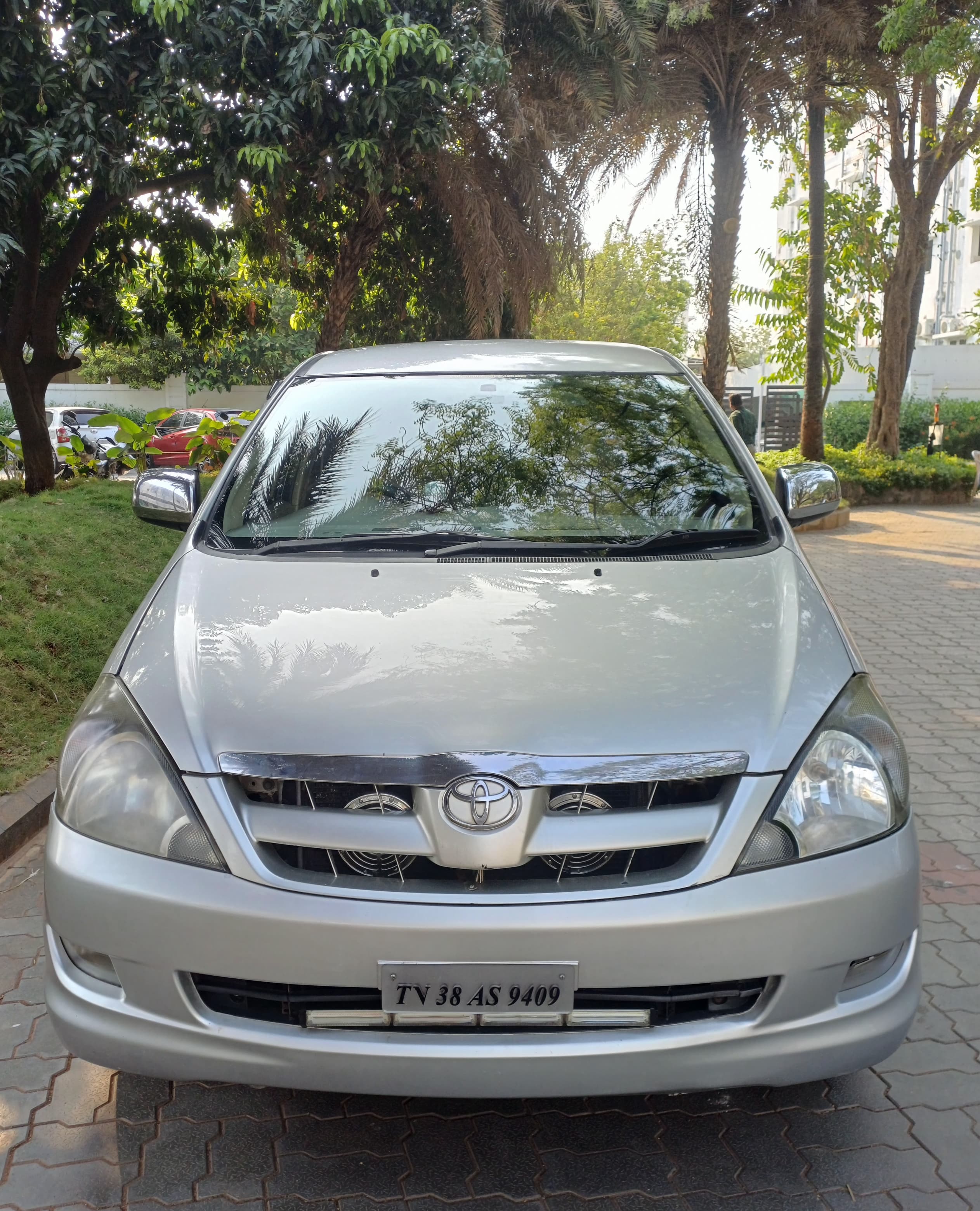 Toyota Innova 2.5 V