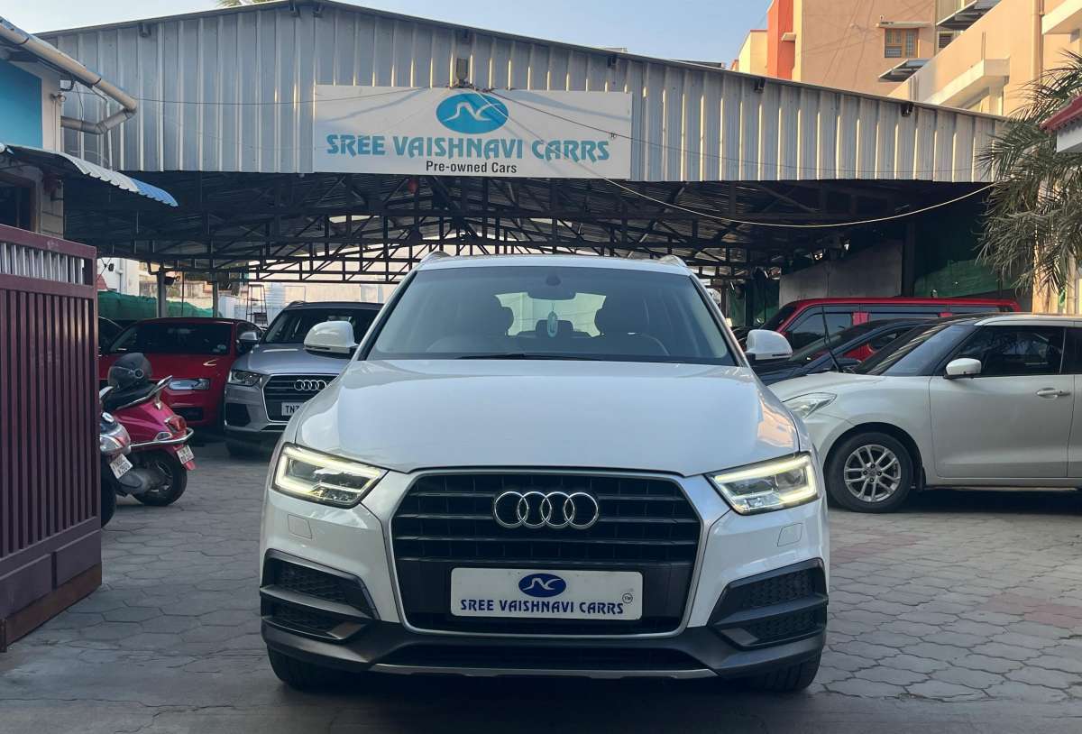 Audi Q3 30 TDI