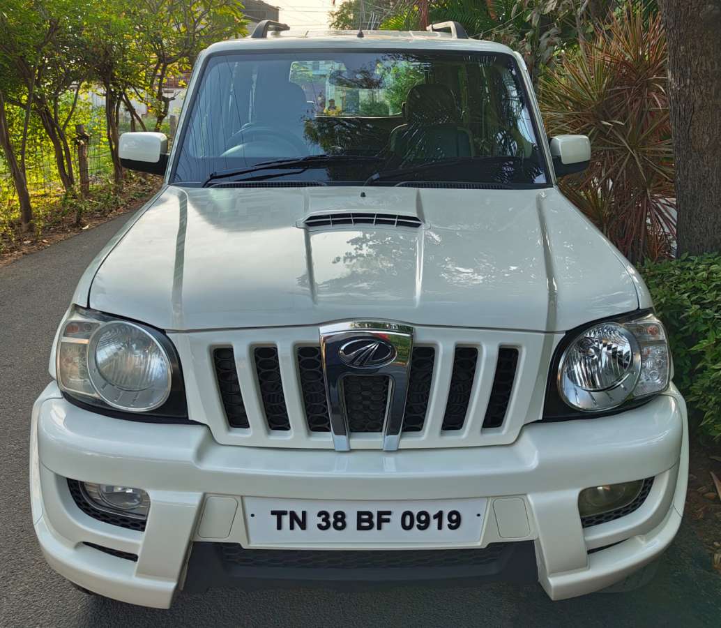 Mahindra Scorpio VLX