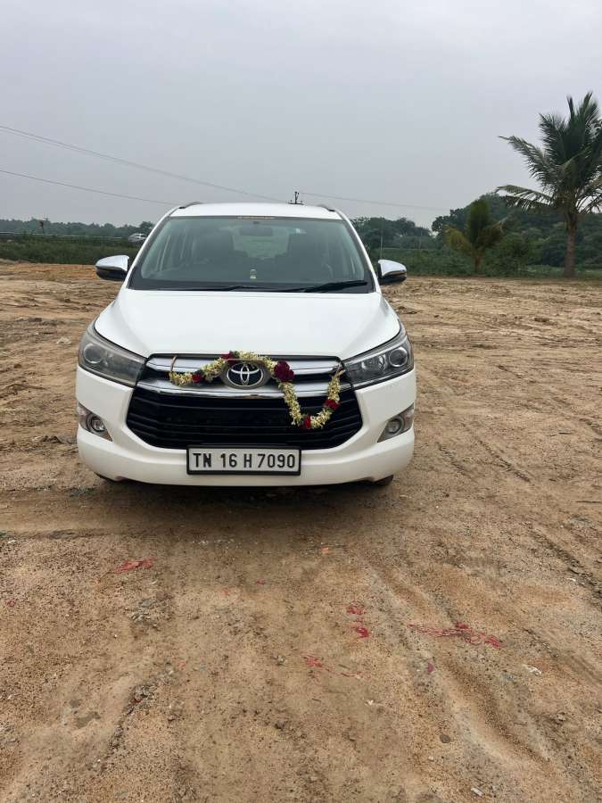 Toyota Innova Crysta 2.8 Z