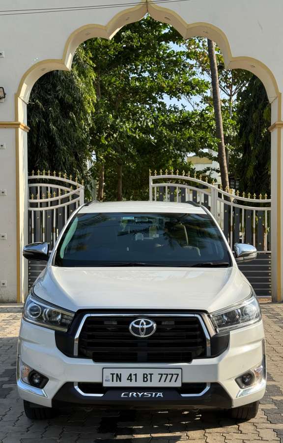 Toyota Innova Crysta 2.4 Zx 7Str